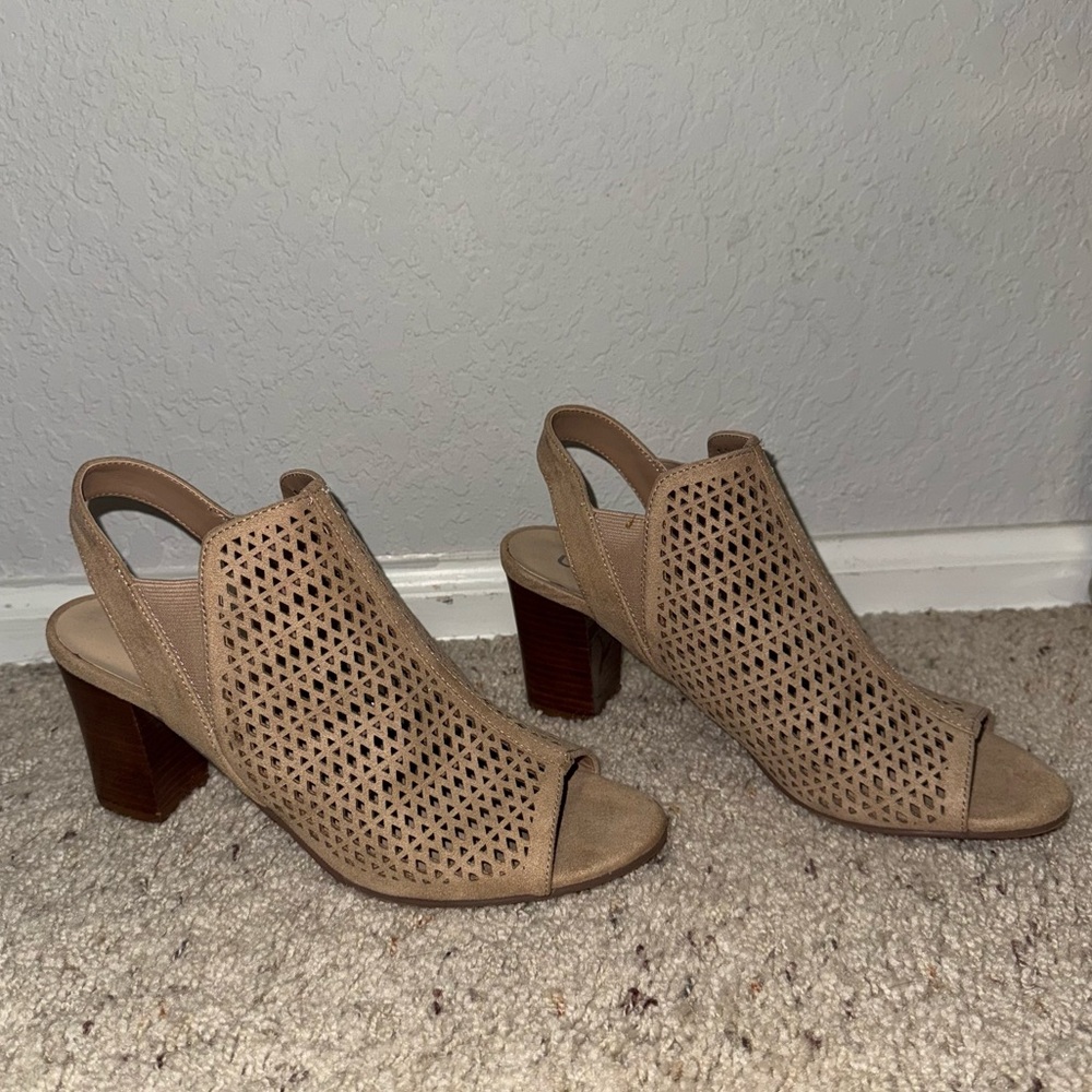 Unisa Block Heels